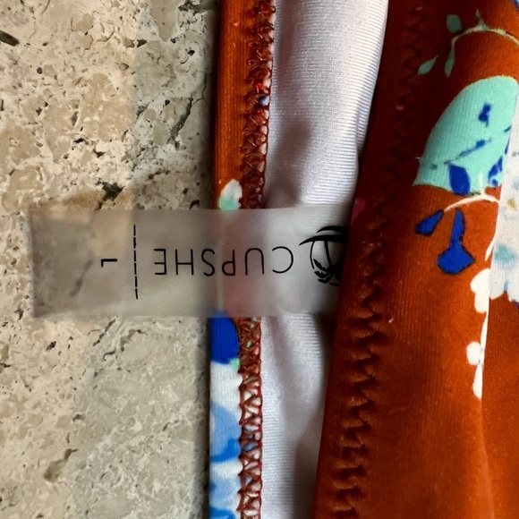 Cupshe Two Piece Bikini Size Large - Picture 4 of 4